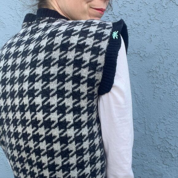 Pendleton Sweater Vest Upcycled Embroidered Eco Clothing Size Small - Picture 7 of 9